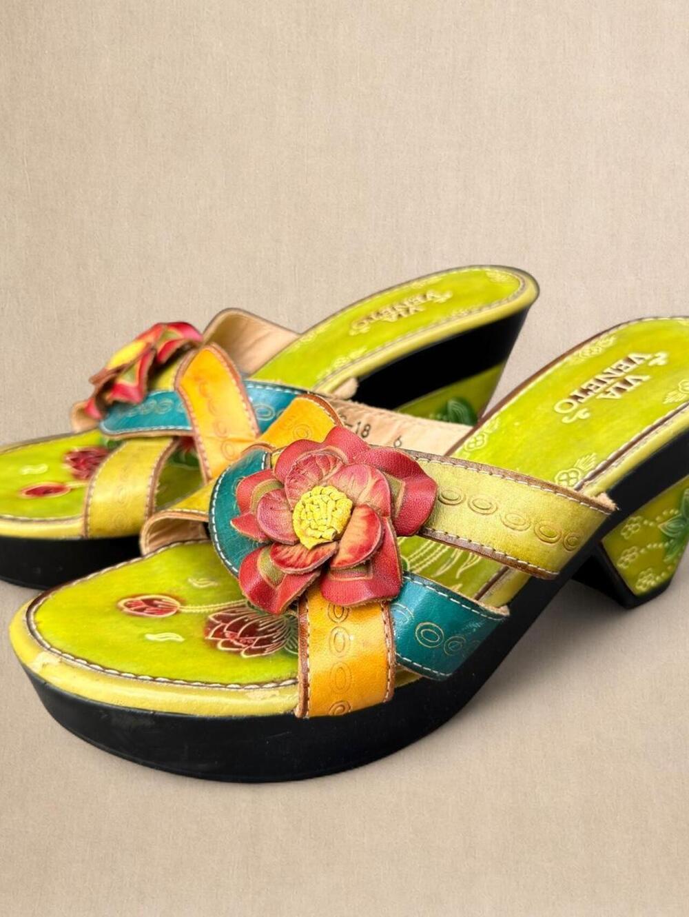Via Veneto floral platform sandals with flower appliqués